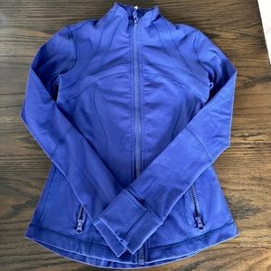 Lululemon define jacket in purple. Size 4 VGUC